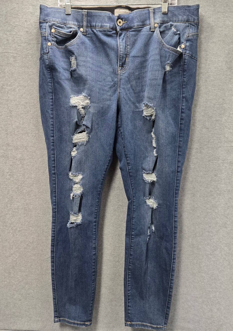 Torrid Bombshell Skinny Distressed Jeans Size 20R